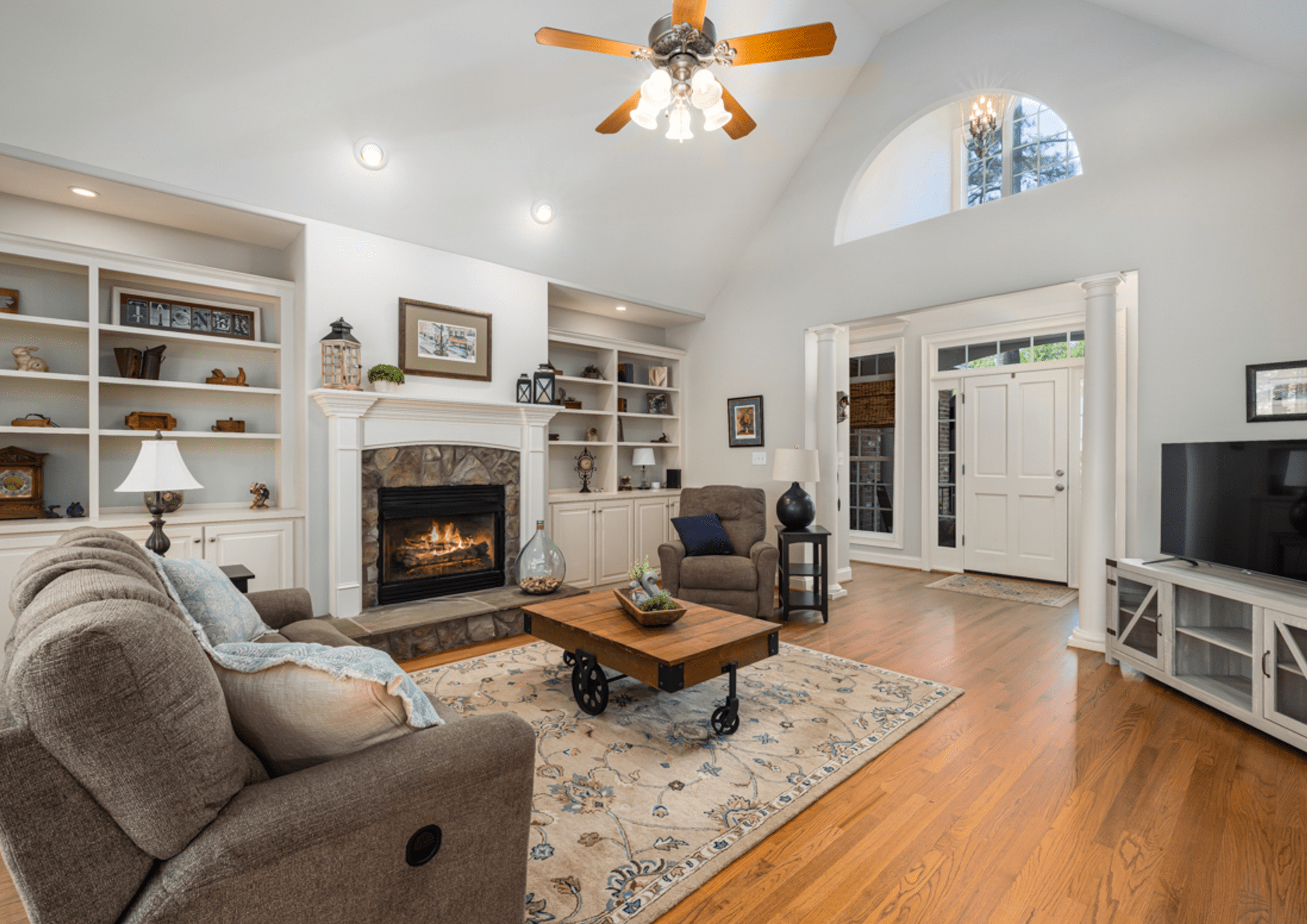 Casa de Castellar ordenada, con estética acogedora 