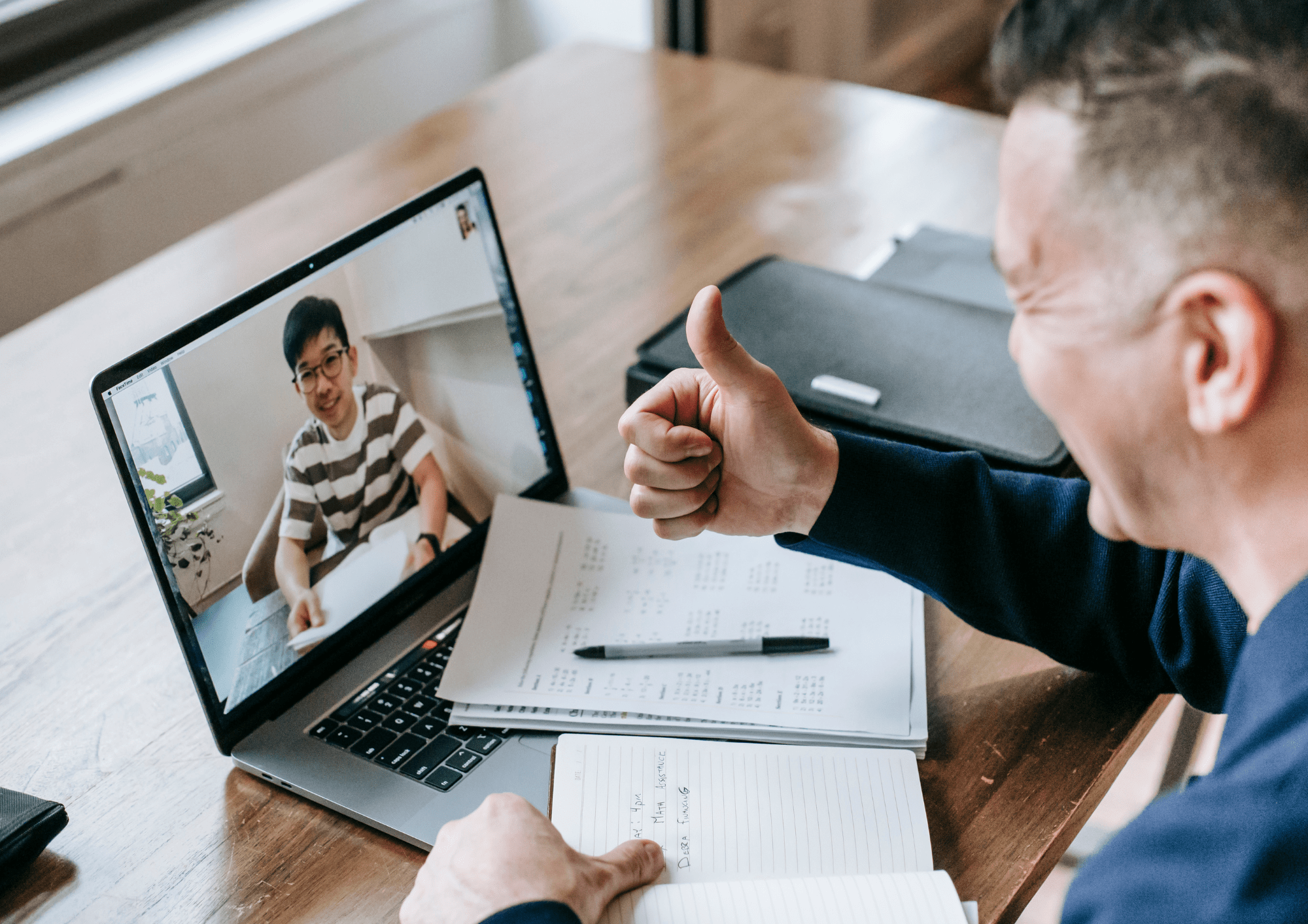 Videollamada para la muestra de un piso en venta en Sabadell