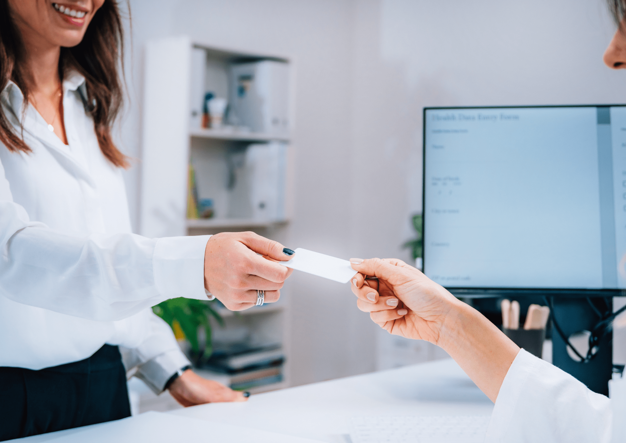 Fincamps haciendo fácil una transacción para uno de sus clientes